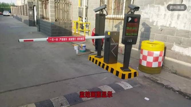 孩子书包刮到门禁杆被索赔1600元孩子书包不慎刮到门禁杆，家长遭索赔高达千元——事件背后的反思与教育启示