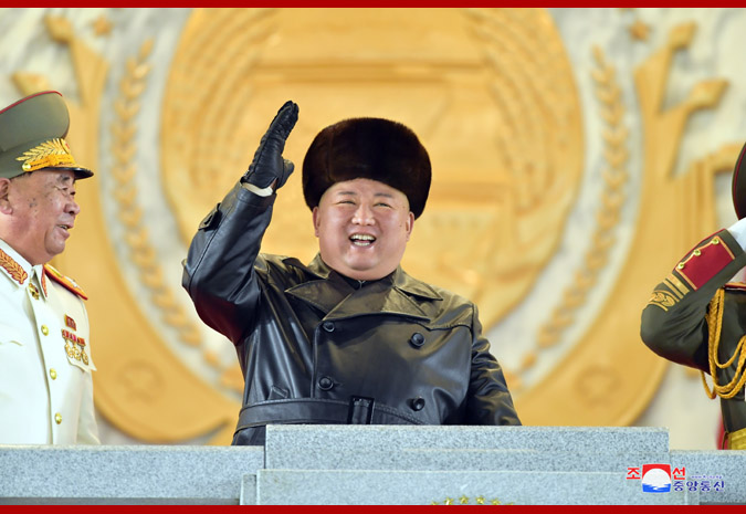 朝鲜播出金正恩出席九三阅兵纪录片朝鲜纪录片，金正恩主席出席九三阅兵盛况回顾